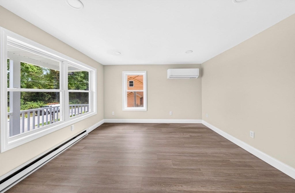 69 Wolcott Ave