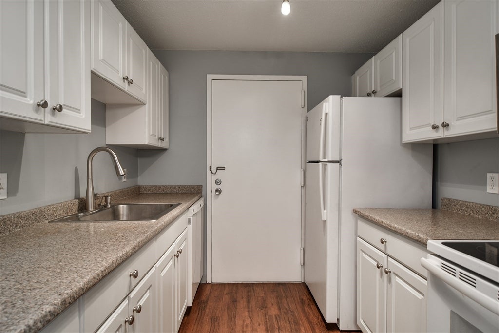 42 Silver Hill Lane #5, Natick, MA, 42 Silver Hill Lane #5, Natick, MA Photo #7