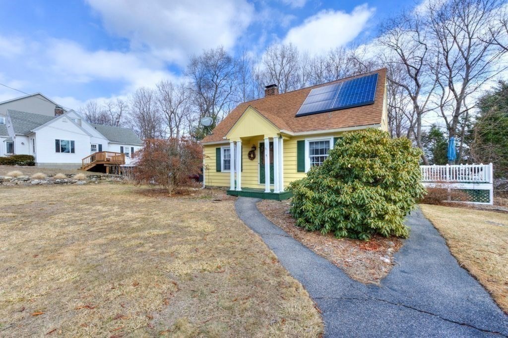 4 Bjorklund Ave