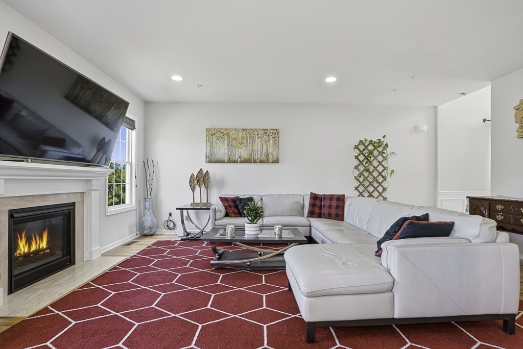 11 Crispwater Way 11