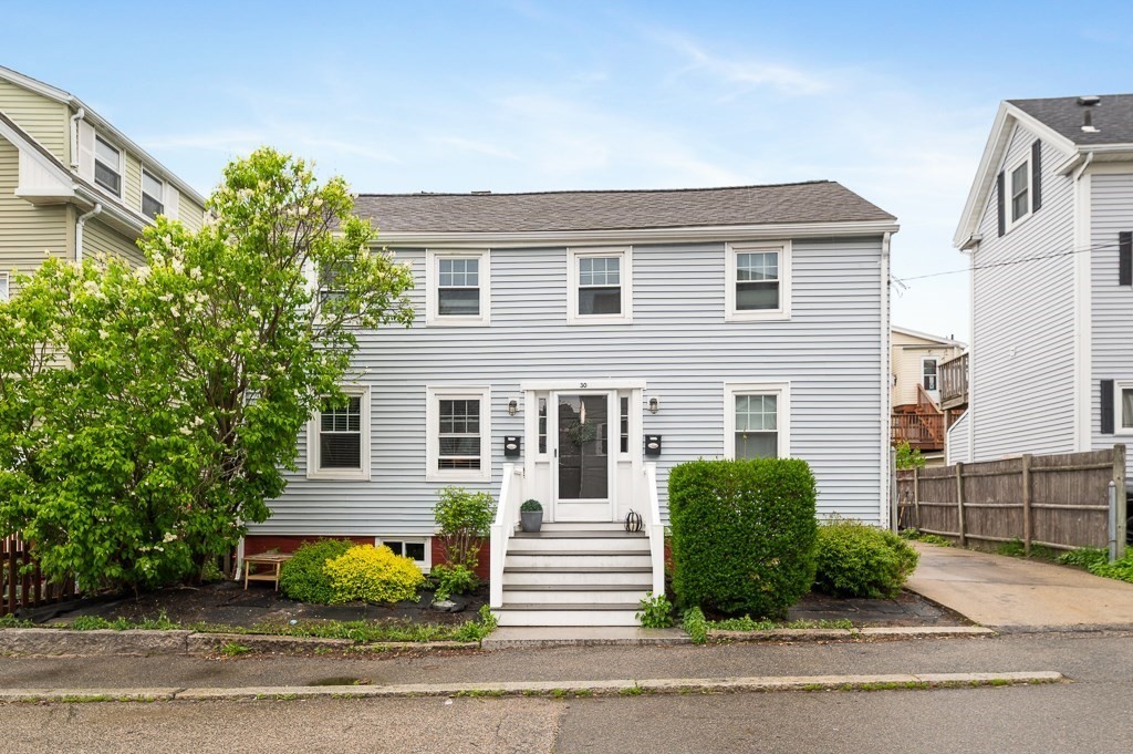 Photo of 30 Addison St, Gloucester, MA