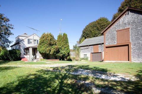 96 Forge Rd Westport MA 02790