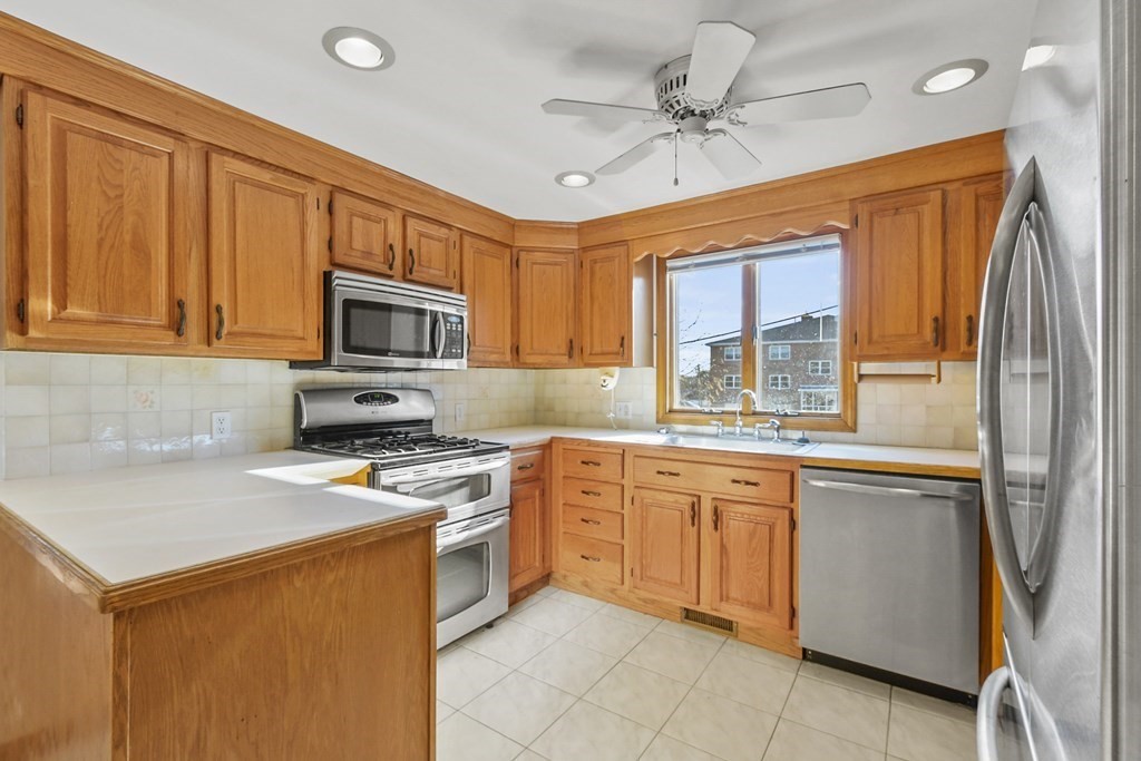 72 Cambridge Road #2, Woburn, MA, 72 Cambridge Road #2, Woburn, MA Photo #11