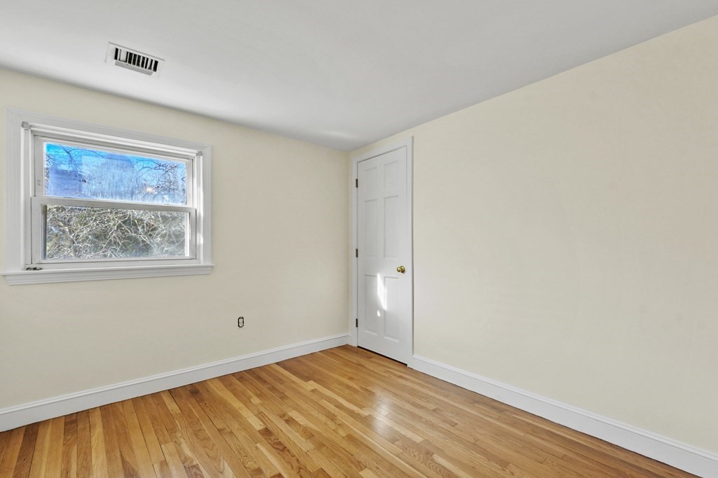 72 Cambridge Road #2, Woburn, MA, 72 Cambridge Road #2, Woburn, MA Photo #17