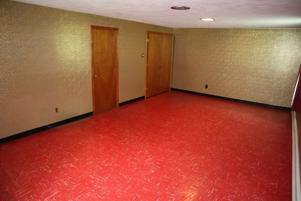 29 Fayette Rd, Bedford, MA, 29 Fayette Rd, Bedford, MA Photo #23