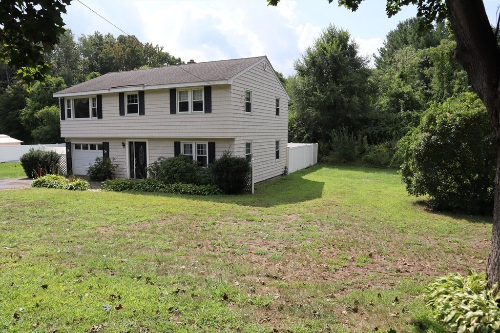 29 Fayette Rd, Bedford, MA, 29 Fayette Rd, Bedford, MA Photo #2
