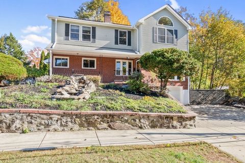 97 Oak St Stoneham MA 02180