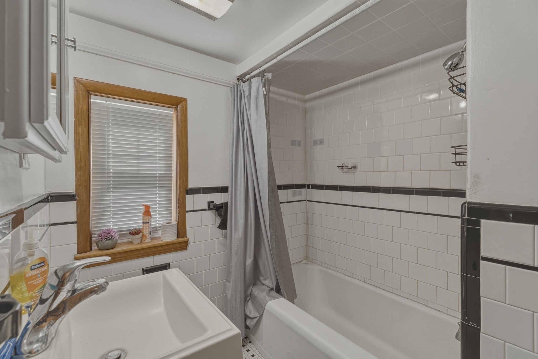 237 American Legion Hwy, Revere, MA Photo #39