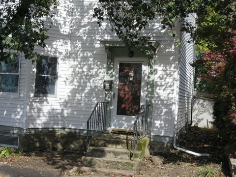 14 Meadow St Salem MA 01970