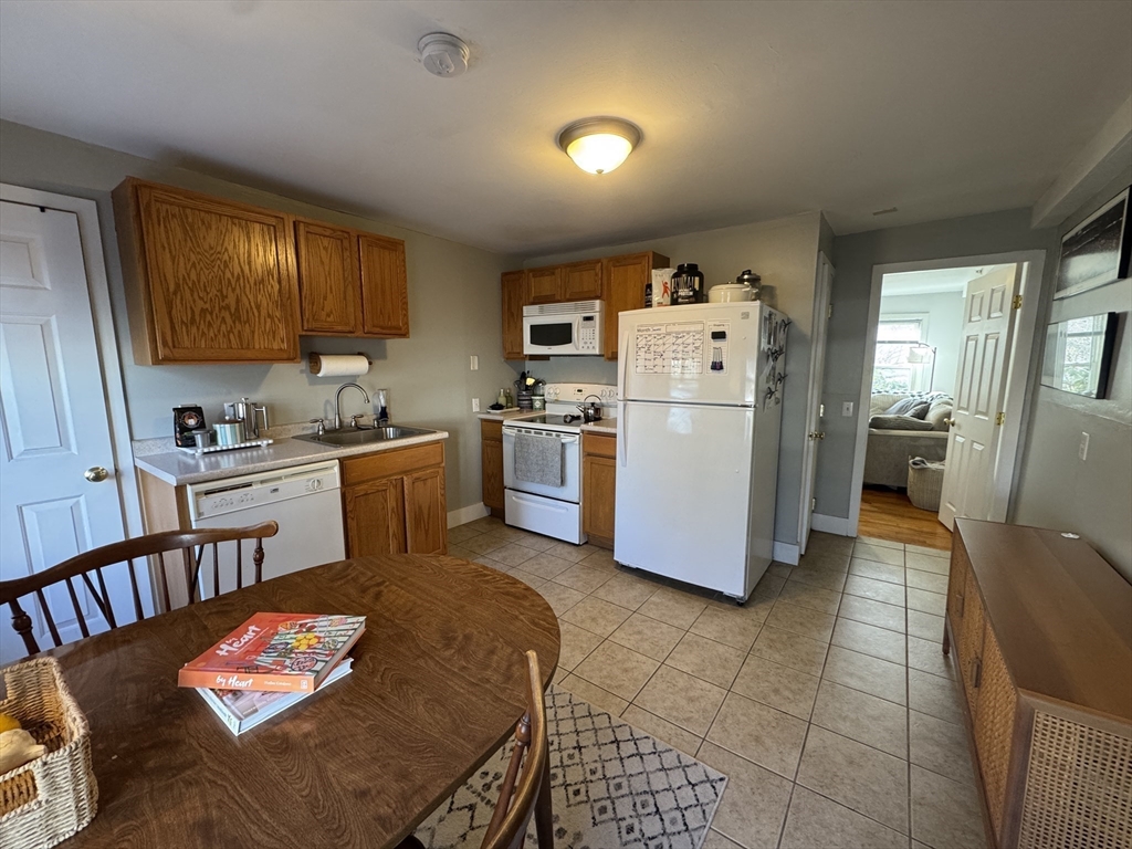 71 Rivulet St B