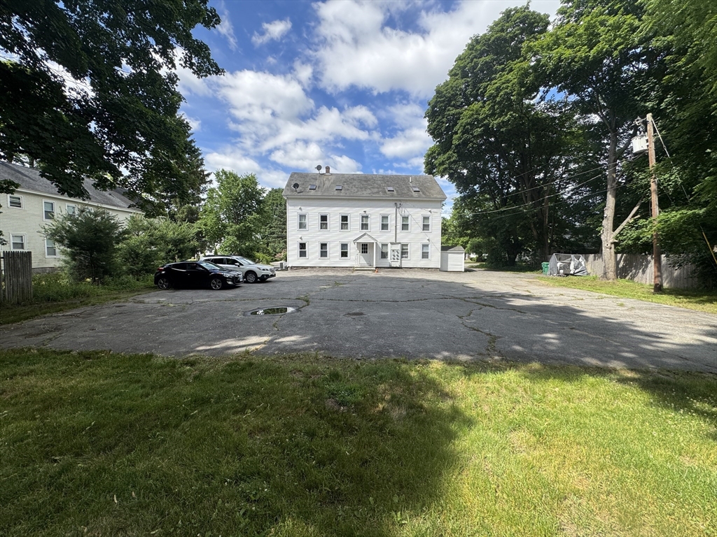 71 Rivulet St B