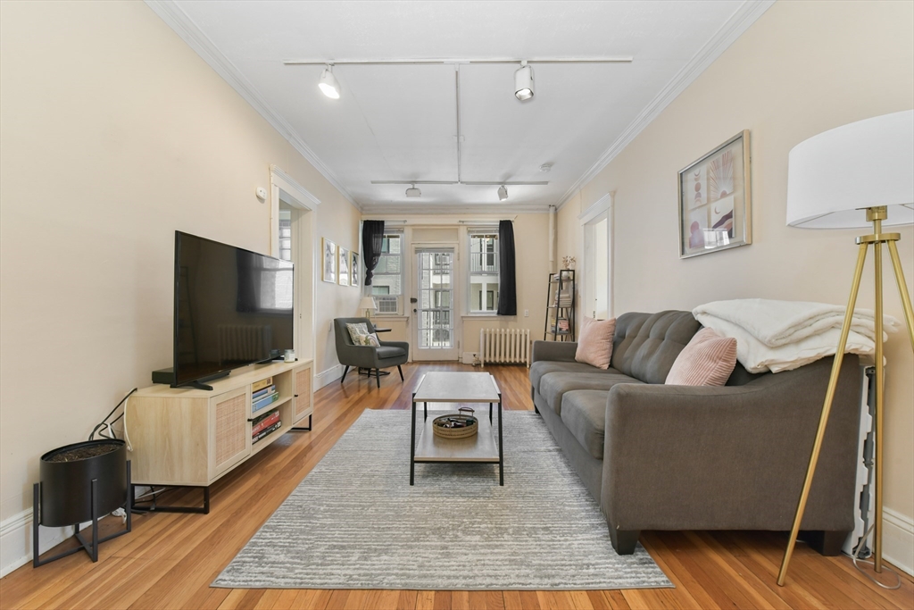301 Allston St 7