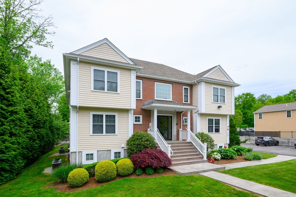 154 Bedford St