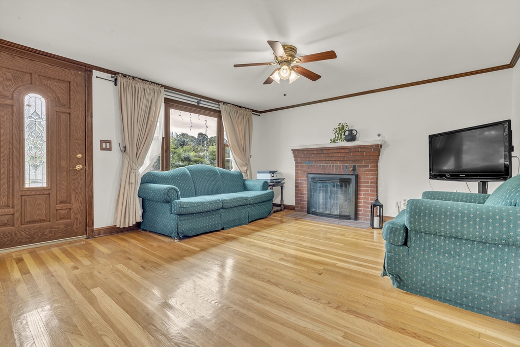 21 Faxon St