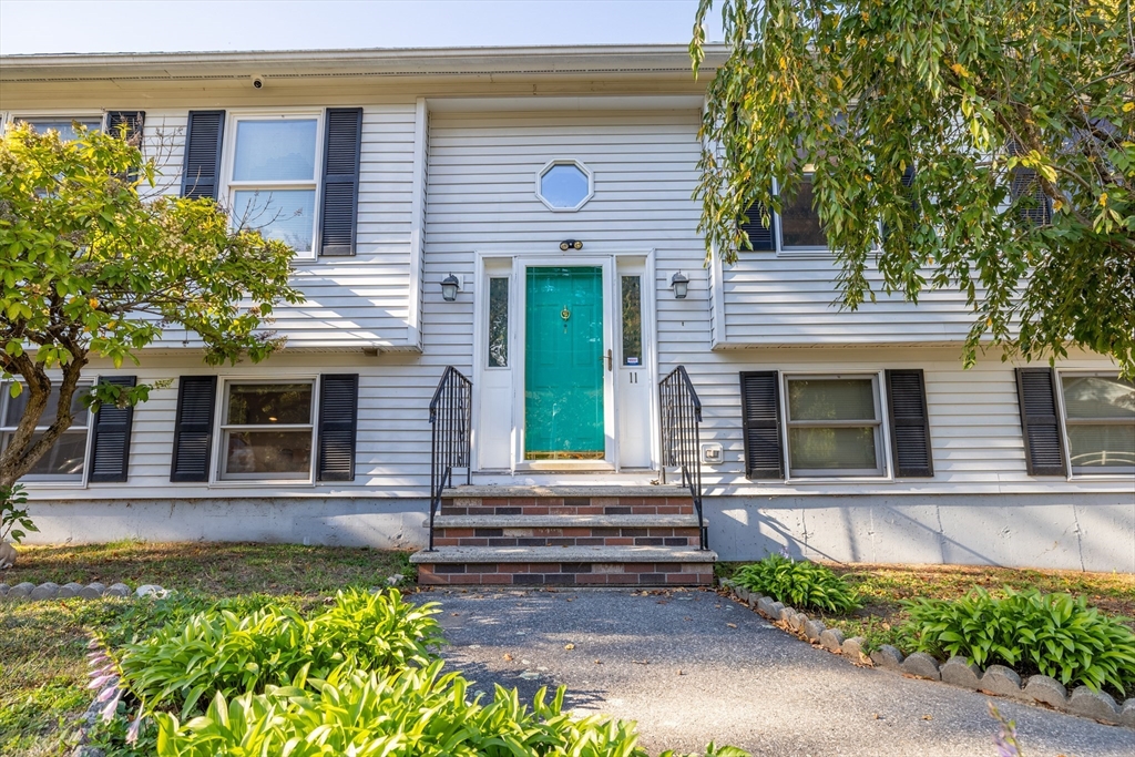 11 Sullivan Rd