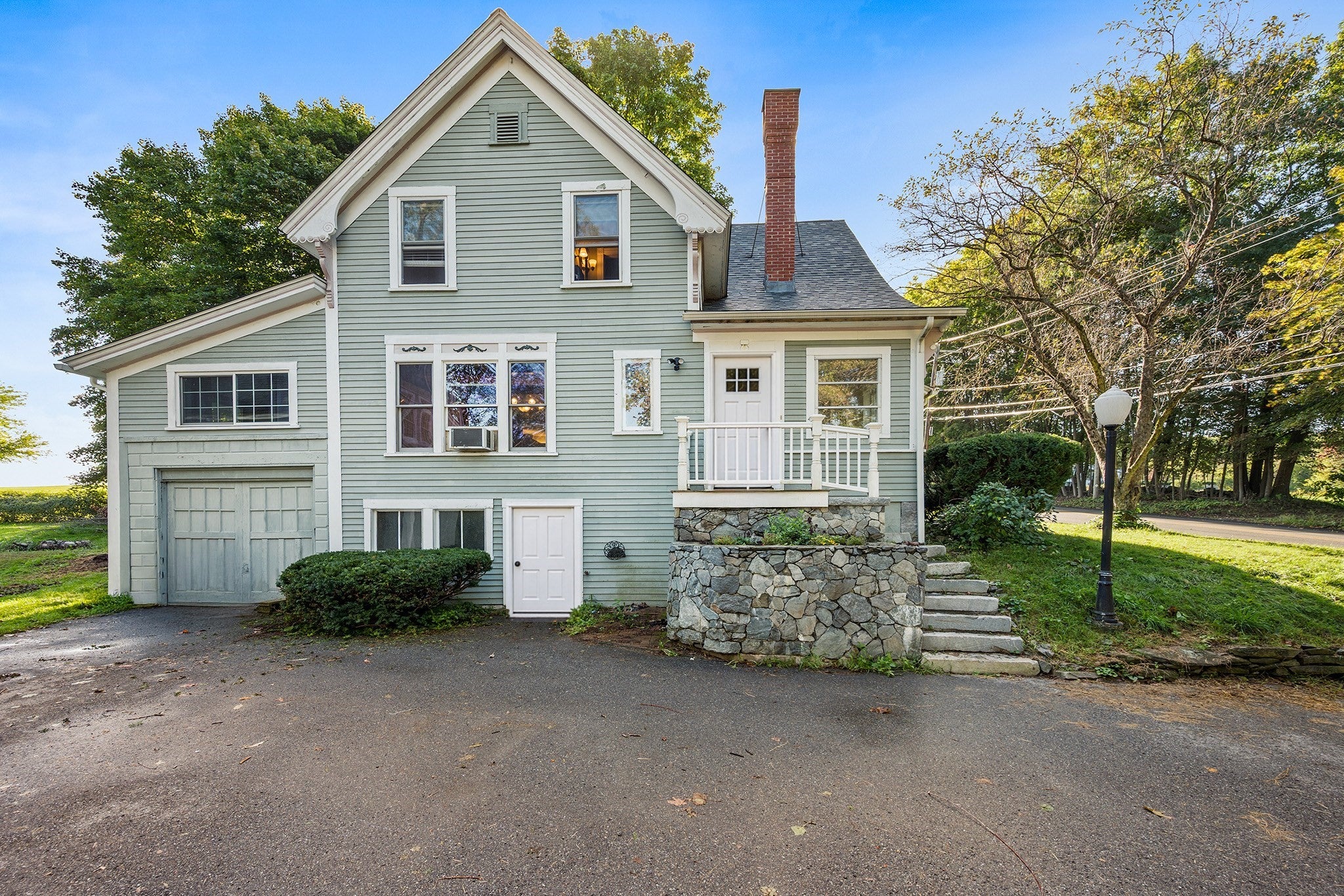 161 Pleasant St, Lunenburg, MA, 161 Pleasant St, Lunenburg, MA Photo #2