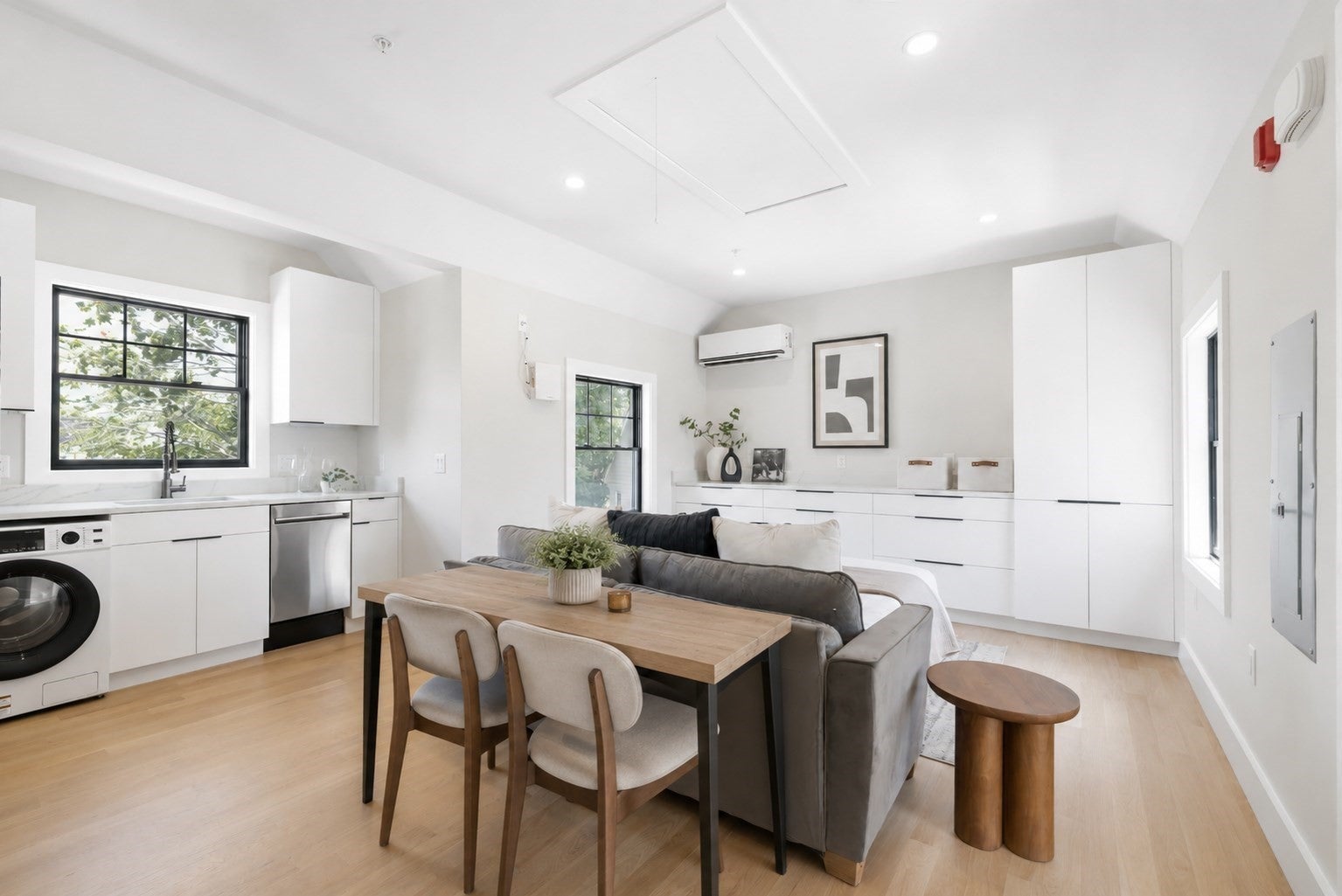 43 Crafts St 3