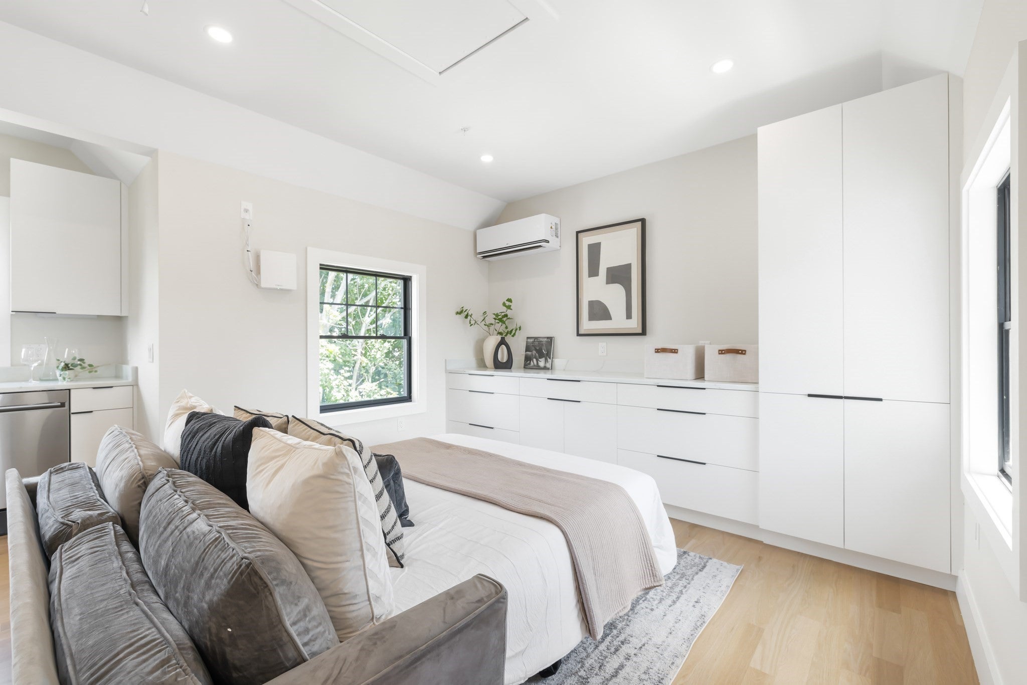 43 Crafts St 3