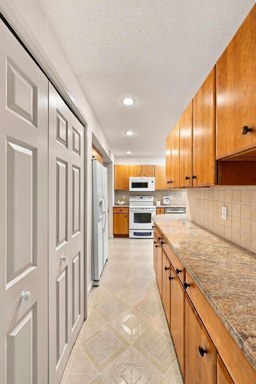 40 Village Rd #311, Middleton, MA Photo #18