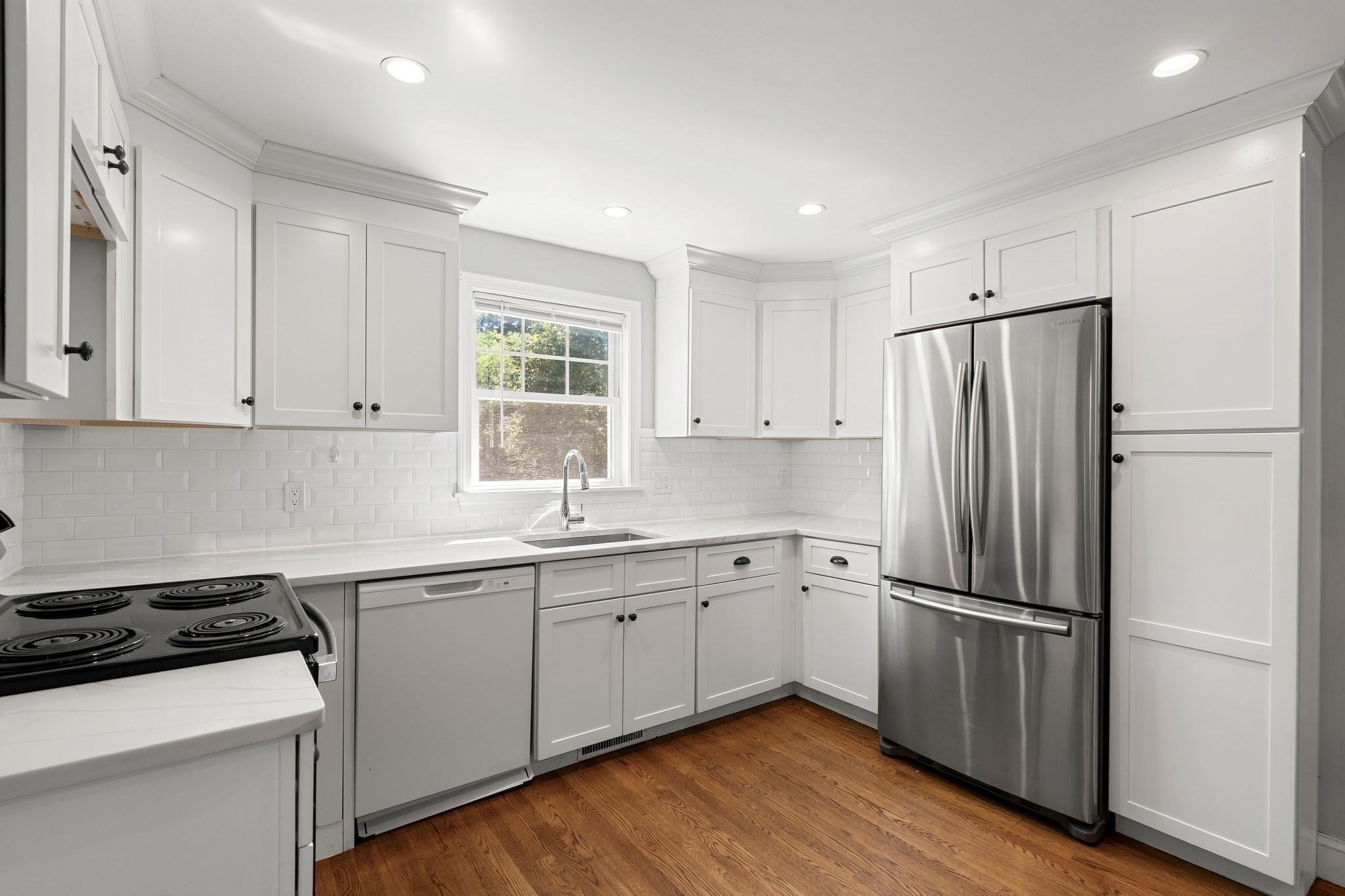 106 Lynnfield St, Peabody MA 01960