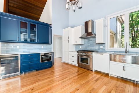 18 Wildwood Drive Sherborn MA 01770