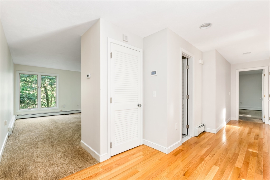 Sherborn, Massachusetts 01770, United States, 4 Bedrooms Bedrooms, ,3 BathroomsBathrooms,Residential,Active,223974