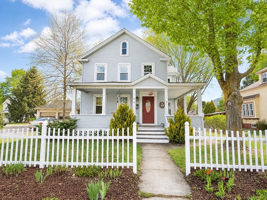 27 Holyoke St, Easthampton, MA Photo #2