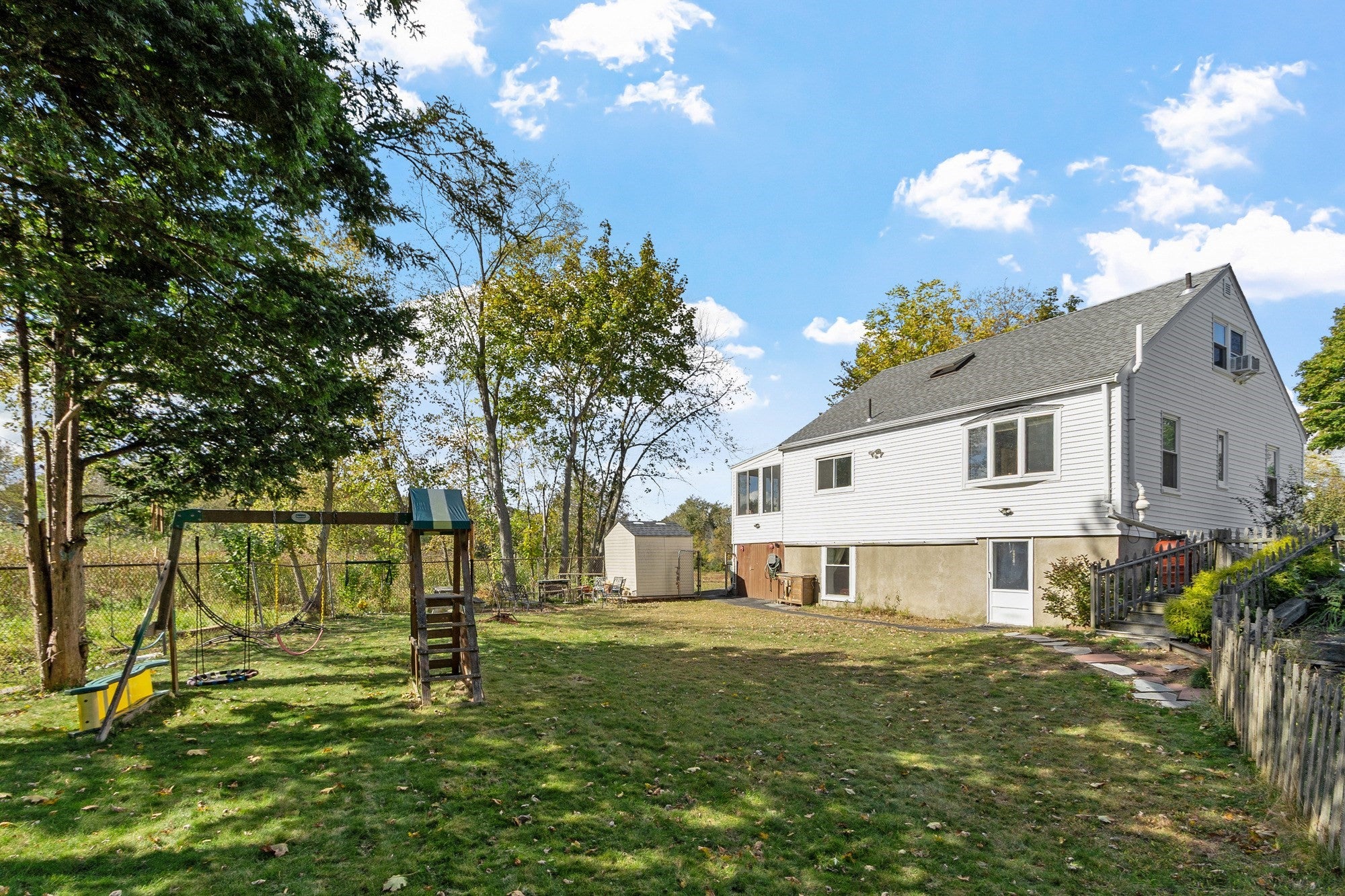 11 Barker St, Danvers, MA, 11 Barker St, Danvers, MA Photo #3