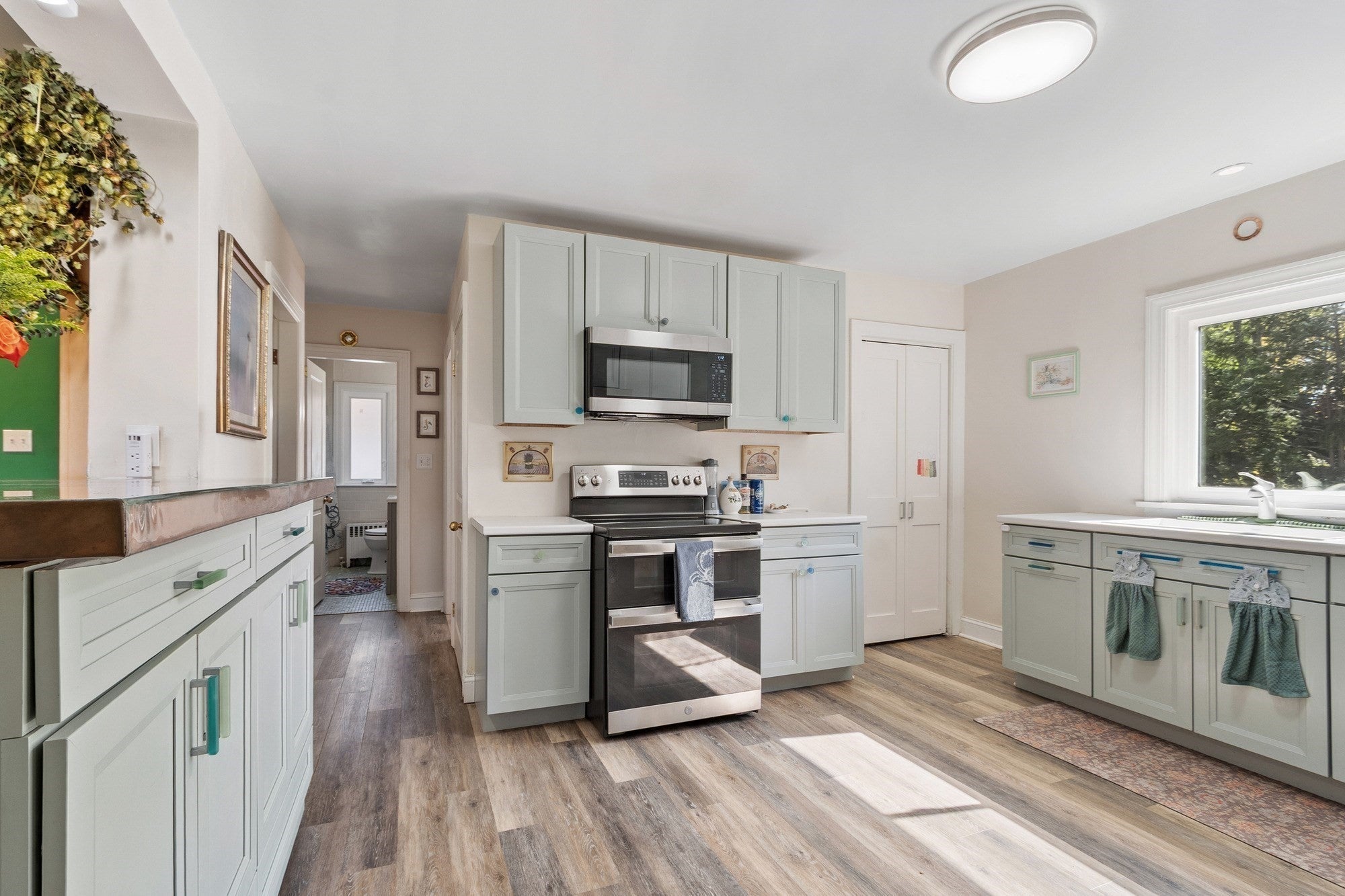 11 Barker St, Danvers, MA, 11 Barker St, Danvers, MA Photo #5