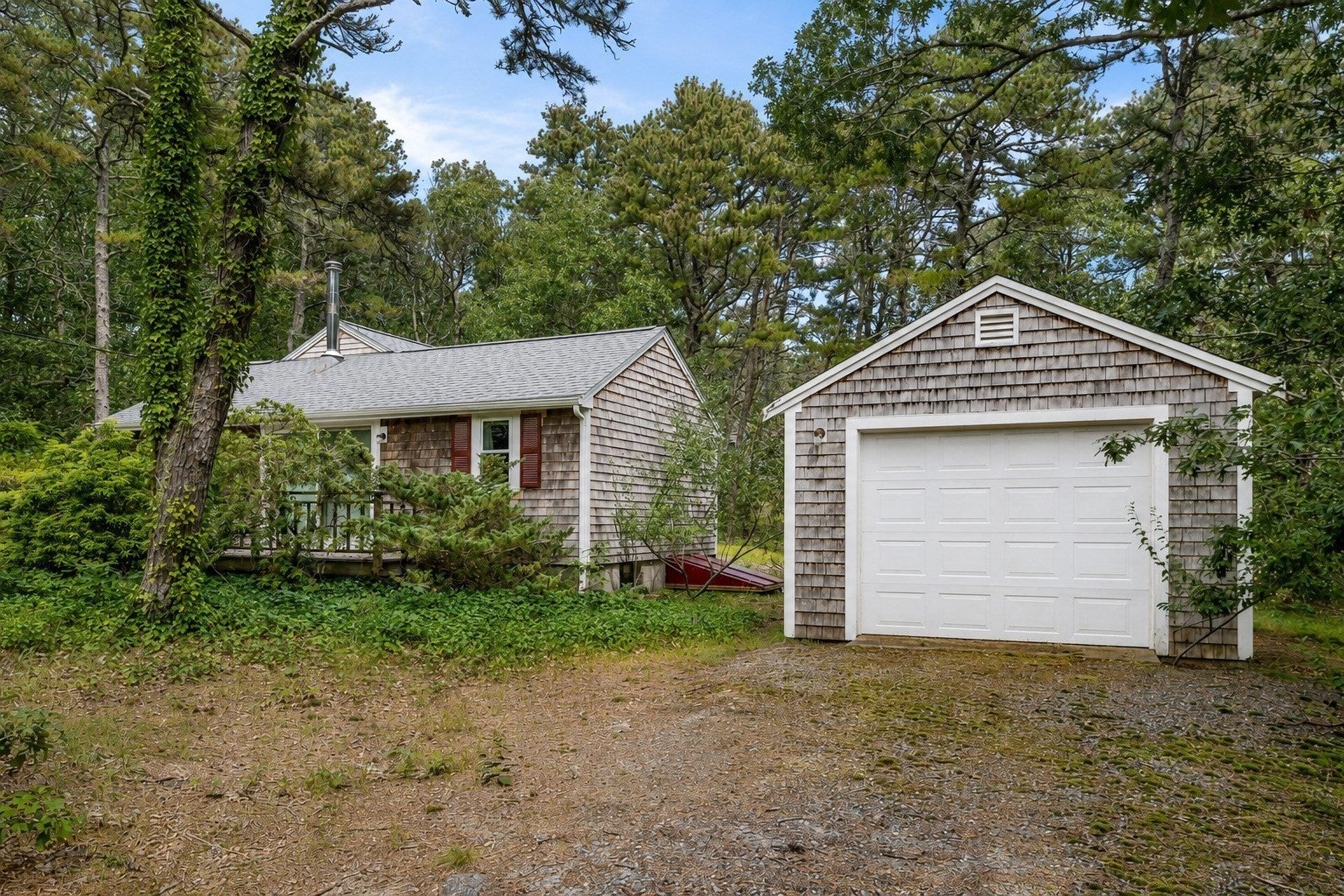 10 Bartlett Rd