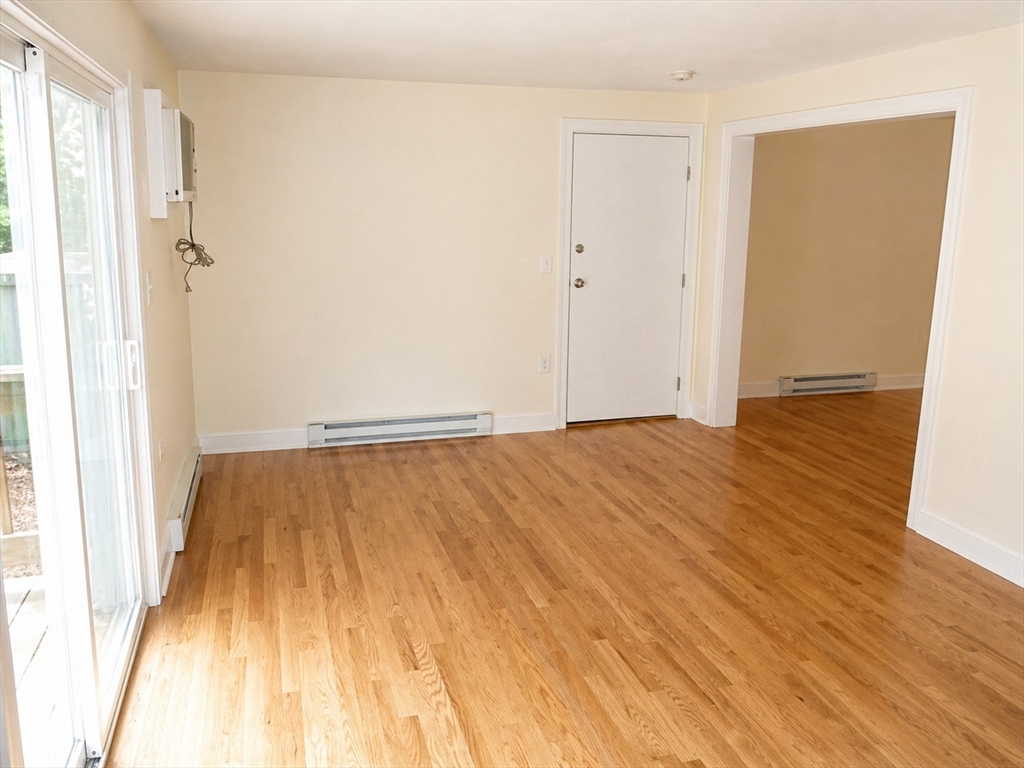 92 Sandwich Rd 4D
