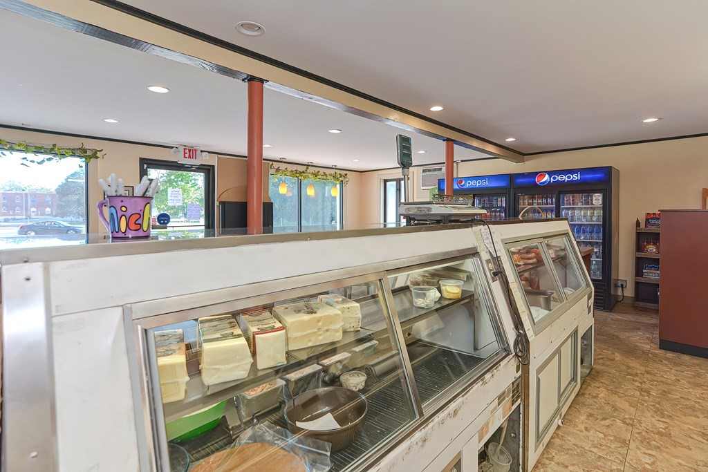 Wrentham, Massachusetts 02093, United States, ,Commercial,Active,185123