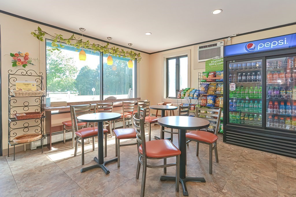 Wrentham, Massachusetts 02093, United States, ,Commercial,Active,185123