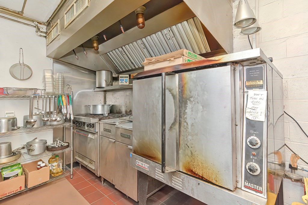 Wrentham, Massachusetts 02093, United States, ,Commercial,Active,185123