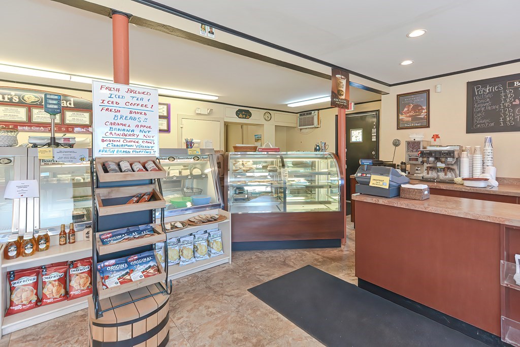 Wrentham, Massachusetts 02093, United States, ,Commercial,Active,185123