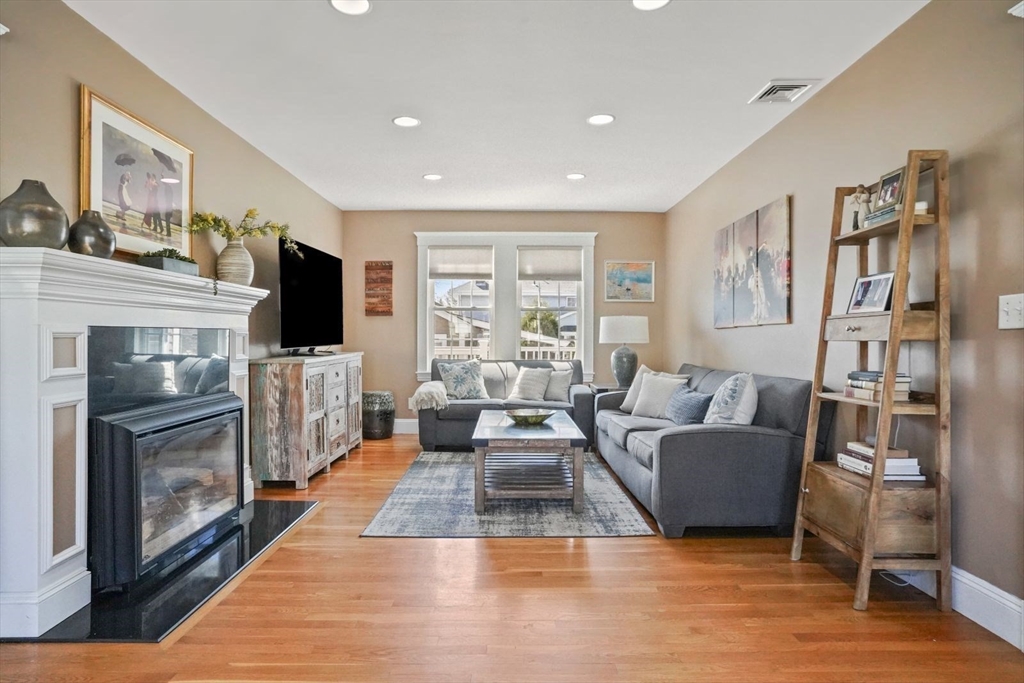 88 Damon Rd