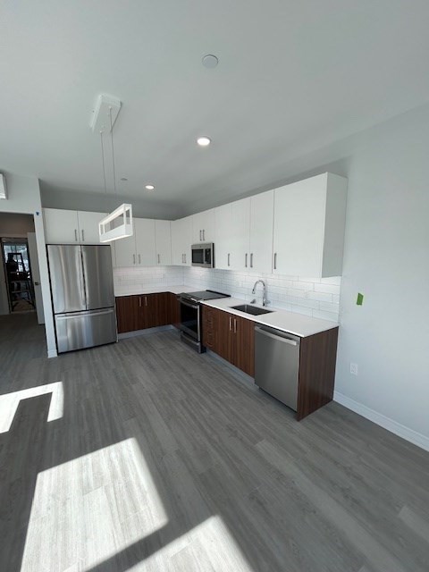 148 Old Post Road 218