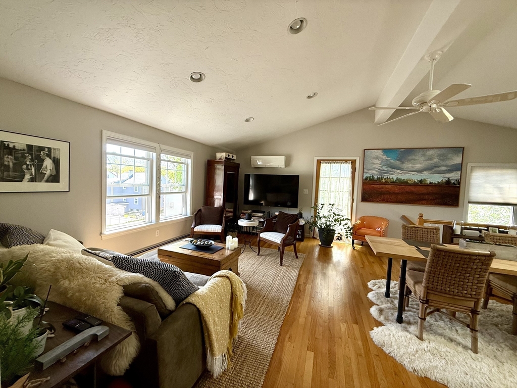 239 Robbins Street 3