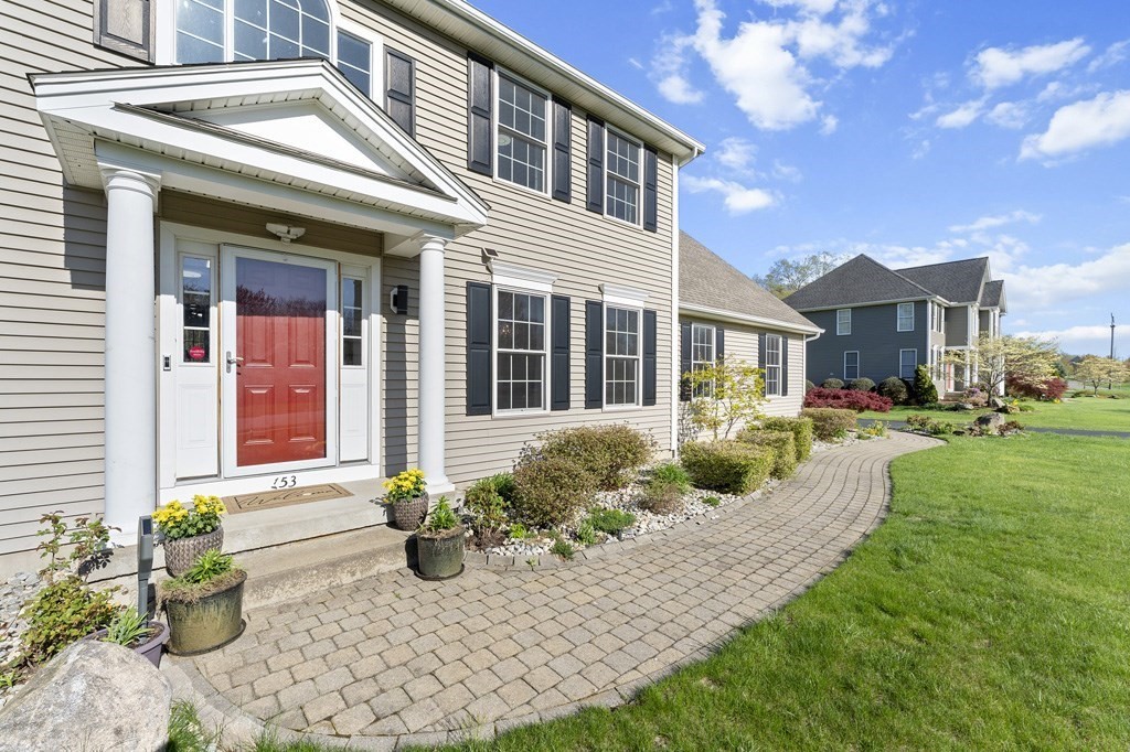 153 Canterbury Circle