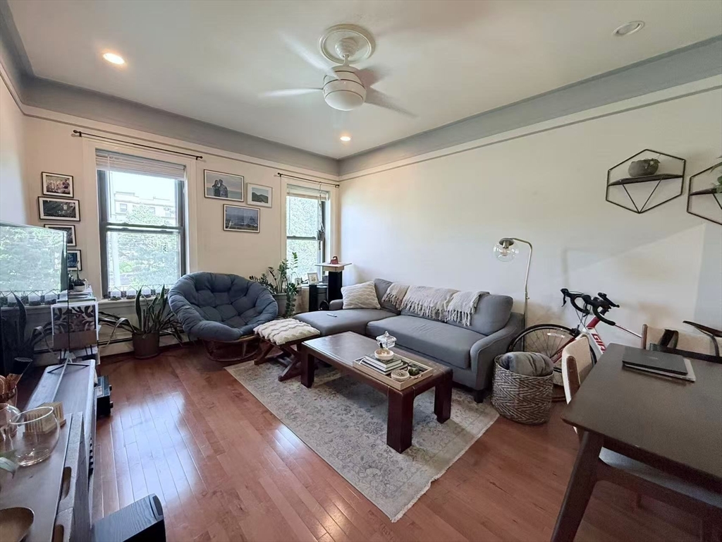 1880 Commonwealth Ave 5