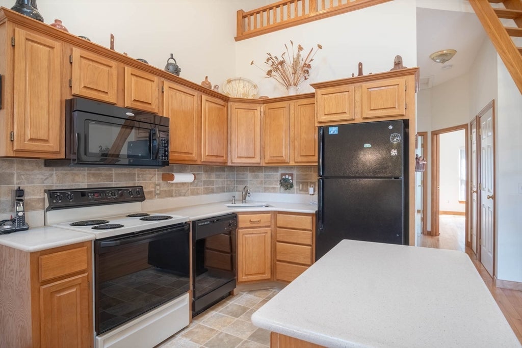 122 Brookfield Ln #122, Agawam, MA Photo #2