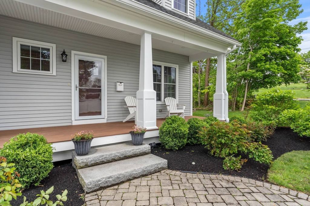 60 Phillips Ct