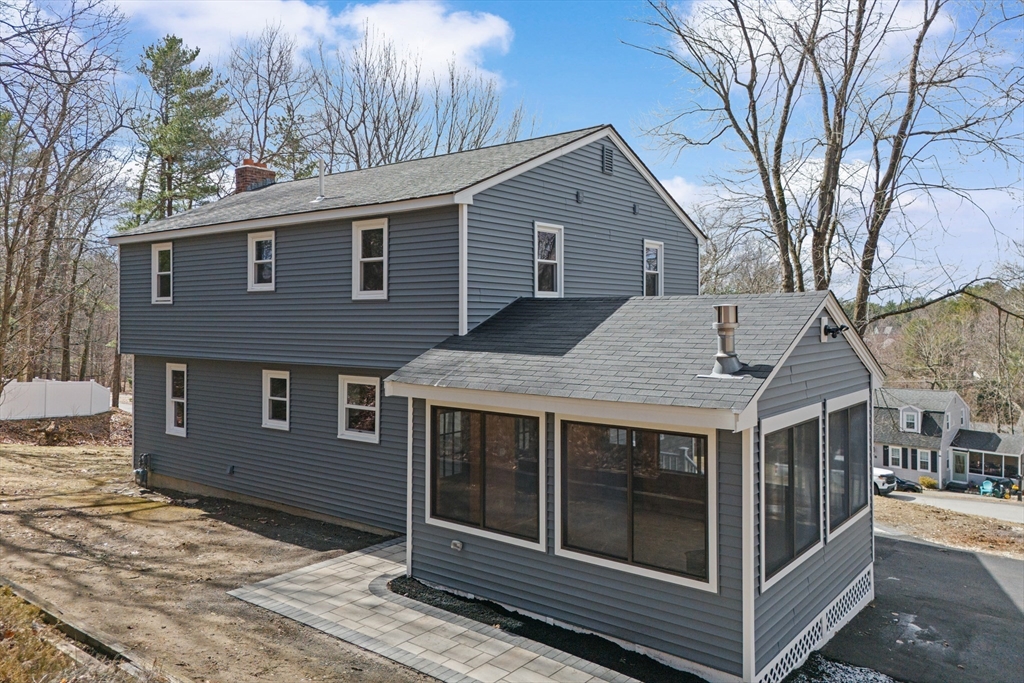 25 Rock Rd