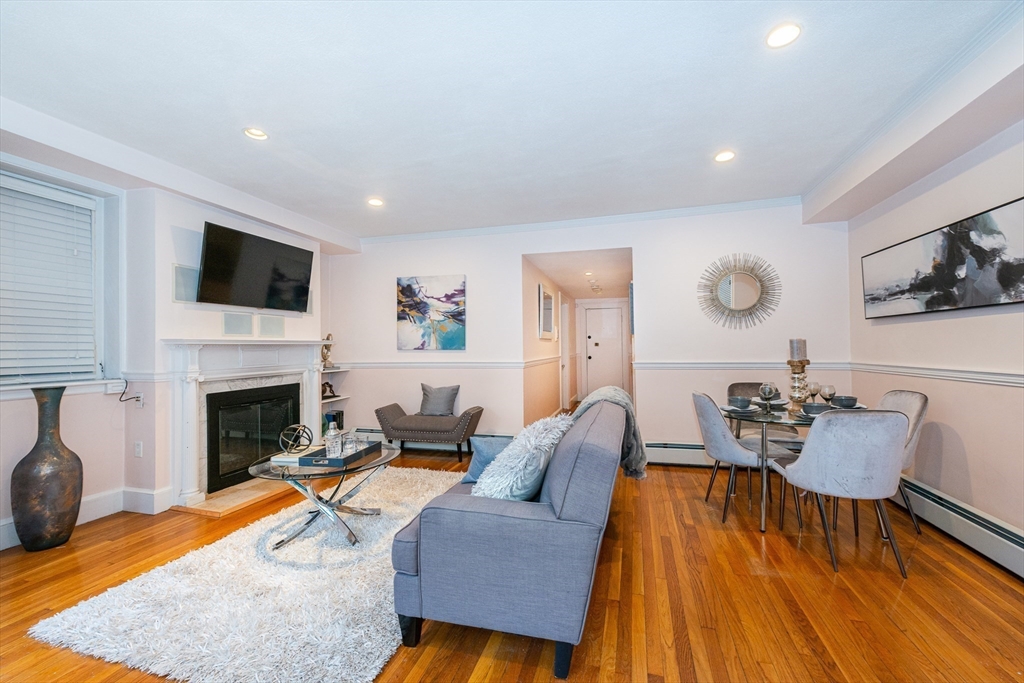 405 Commonwealth Ave 2