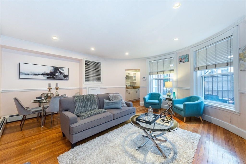 405 Commonwealth Ave 2