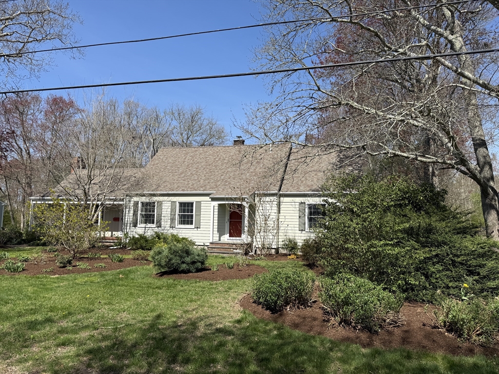 21 Memorial Ave