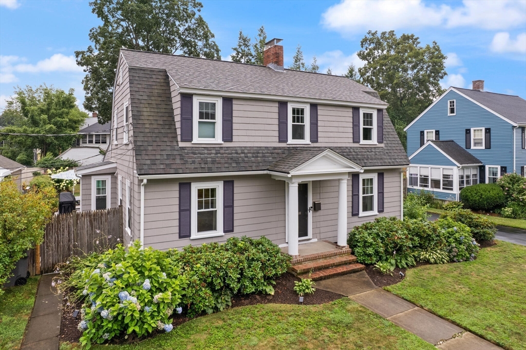 25 Eden St