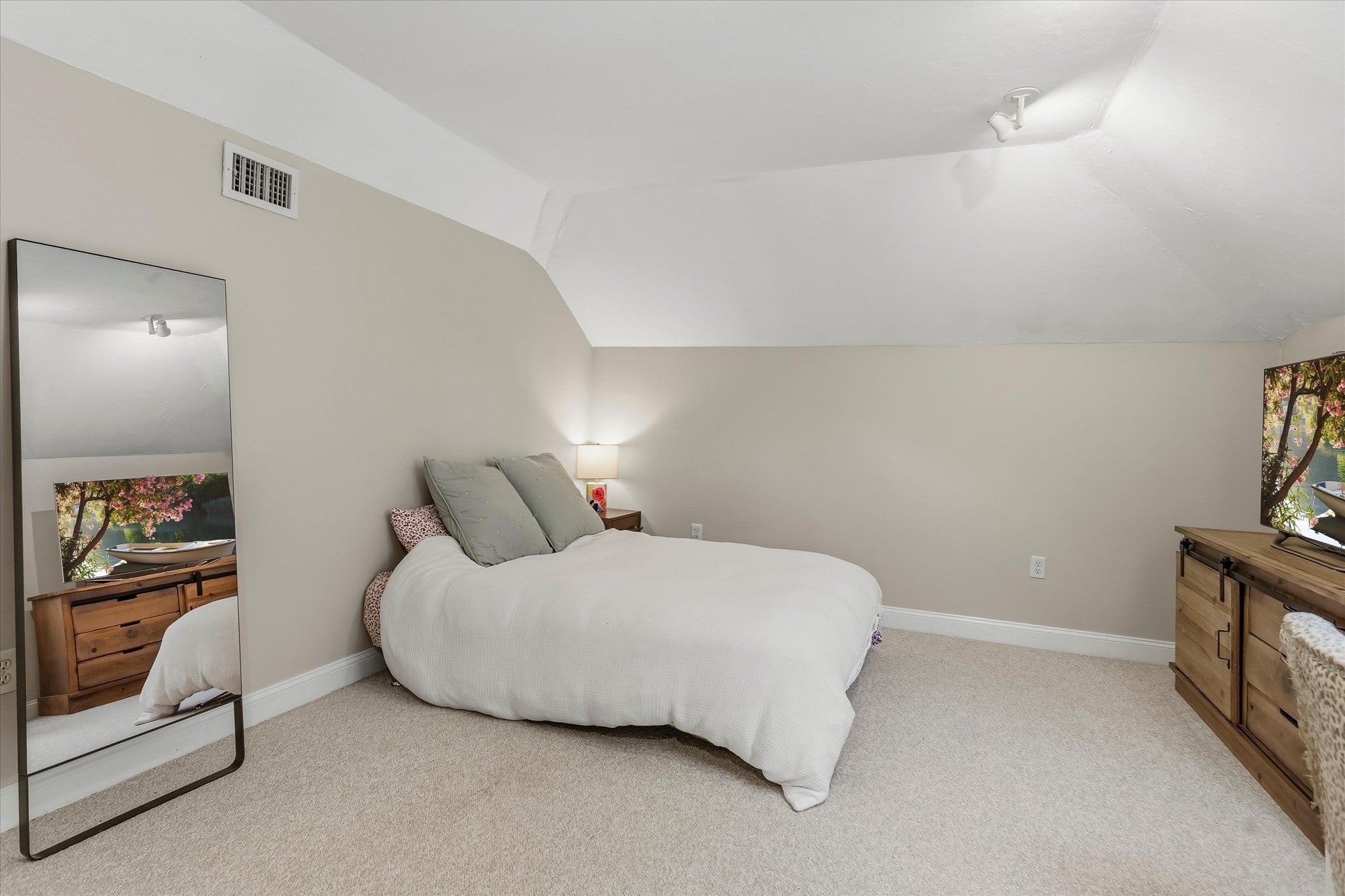 45 Short St #45, Norwood, MA, 45 Short St #45, Norwood, MA Photo #20