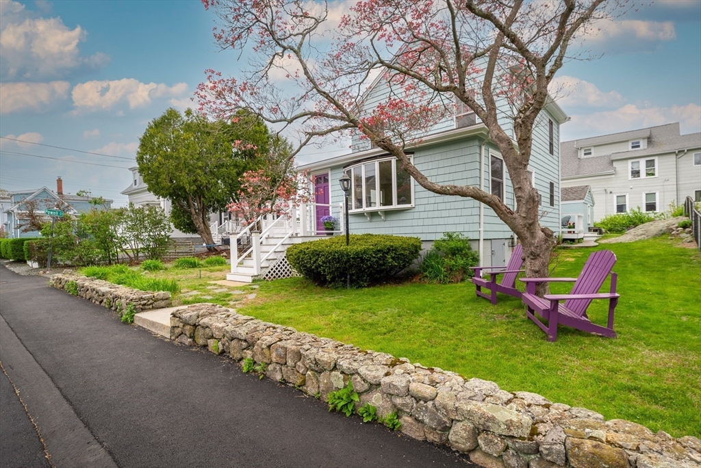 8 Blake Ct