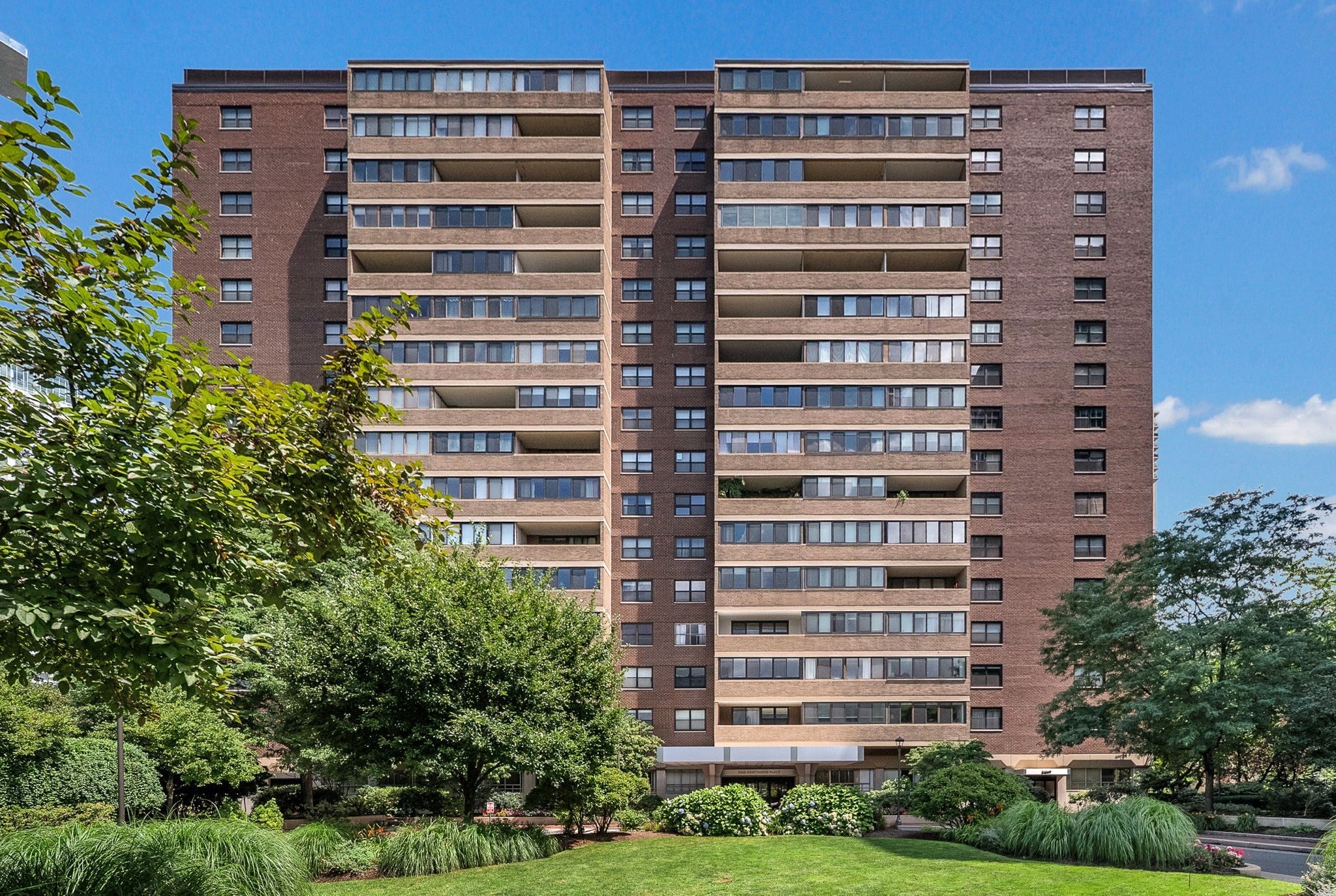 9 Hawthorne Pl #7H, Boston, MA Photo #20